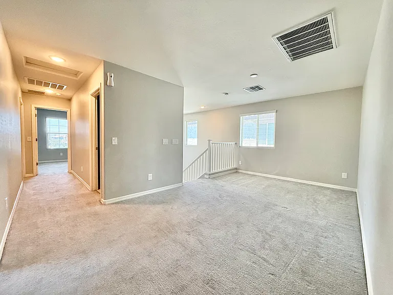 6803 N 88th Dr — Photo 9