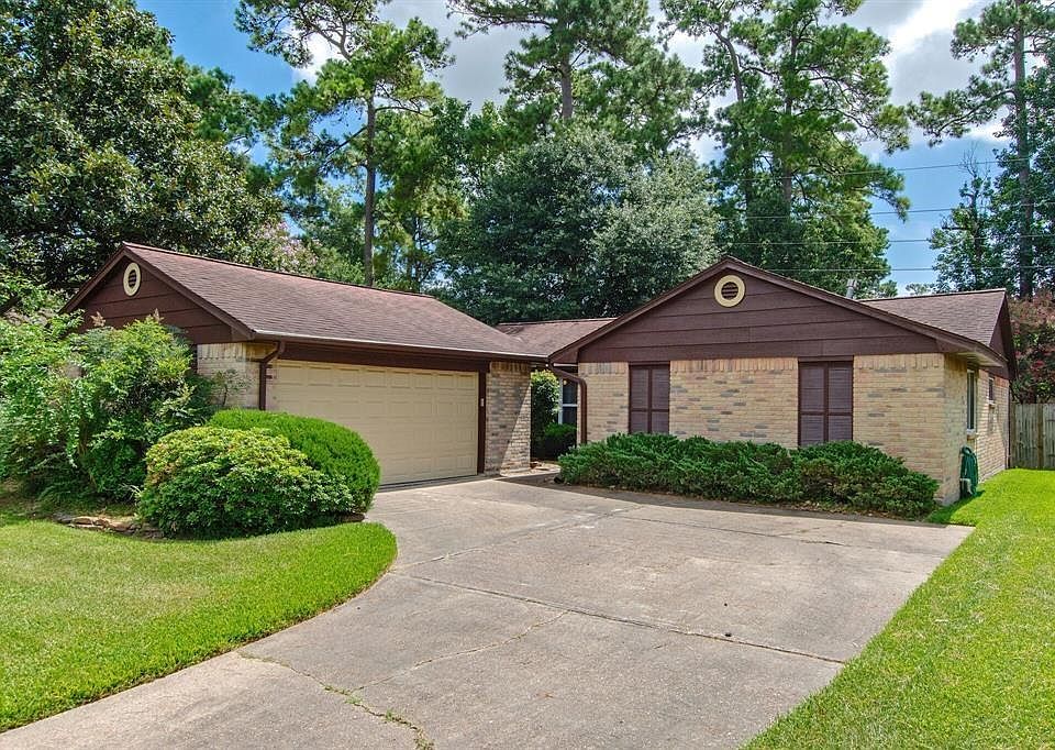 1st image of 18930 Pine Trace Ct