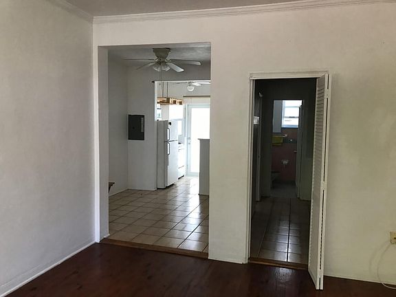 3rd image of 1540 Euclid Ave #100
