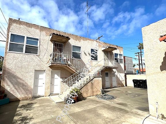 3rd image of 3958-3964 Illinois St