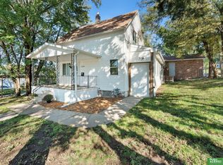 1504 Harrison St, Omaha, NE 68147