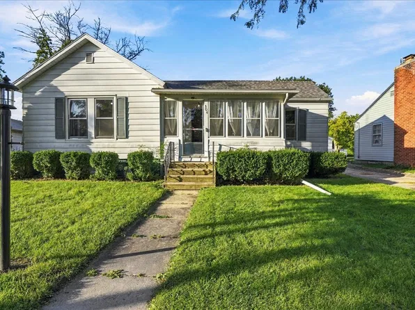 304 E 5th St, Gridley, IL 61744