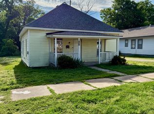 712 S Oak St, Sapulpa, OK 74066