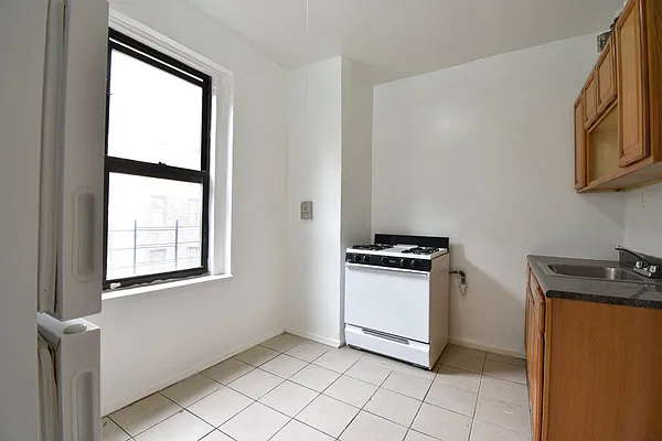 Rented by Bohemia Realty Group | media 9