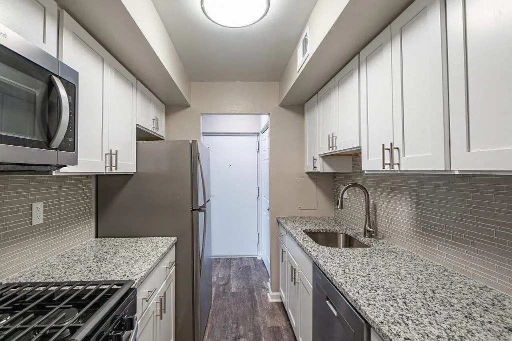 Village Square Apartments and Townhomes — Photo 3