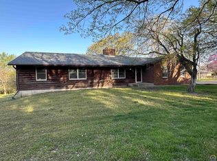 5627 NW Brickyard Rd, Topeka, KS 66618