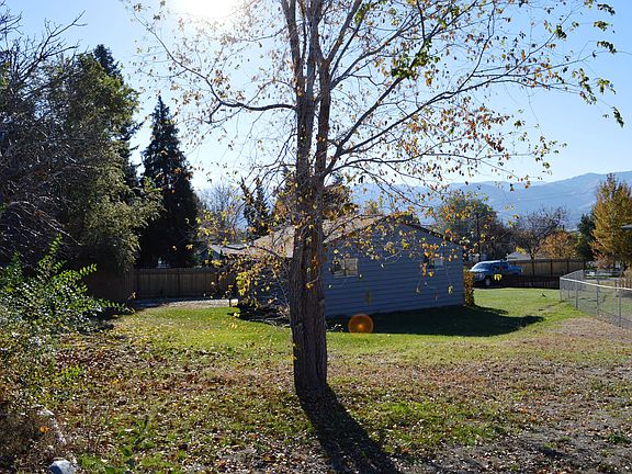 3rd image of 3317 NW Cascade Ave