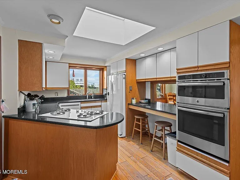 262 Sunset Ln — Photo 11