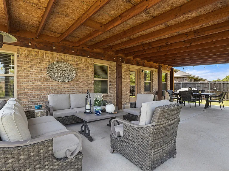 3319 Everly Dr — Photo 6