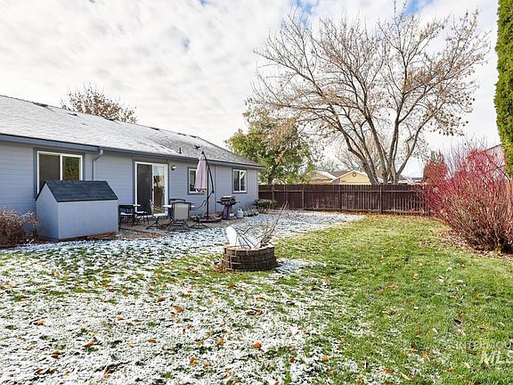 3rd image of 726 Aberdeen Dr