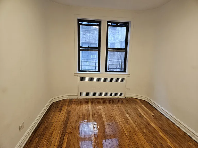 1780 E 13th St #3A — Photo 8