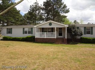 122 Carriage Hill Dr, Parkton, NC 28371