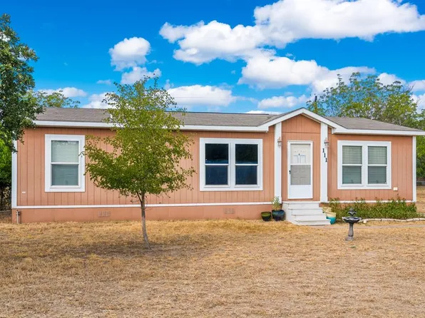 111 Riverpark Dr S, Ingram, TX 78025