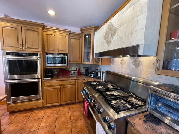 55 Metropolitan Ave, Roslindale, MA 02131