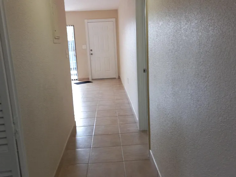 W 43rd Pl — Photo 17