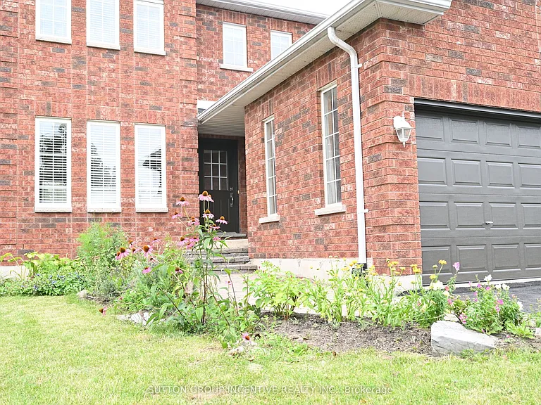 14 Brown Wood Dr — Photo 2