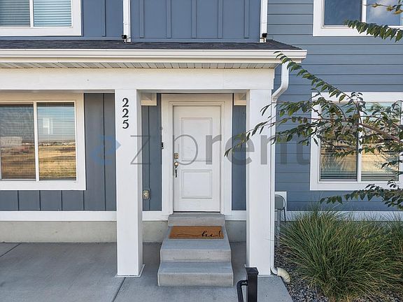 2nd image of 225 E Serenity Ave