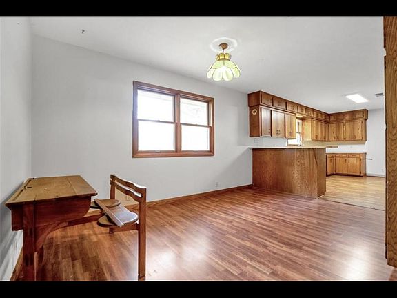 Breakfast/informal dining