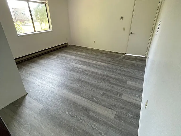 514 N F St — Photo 1