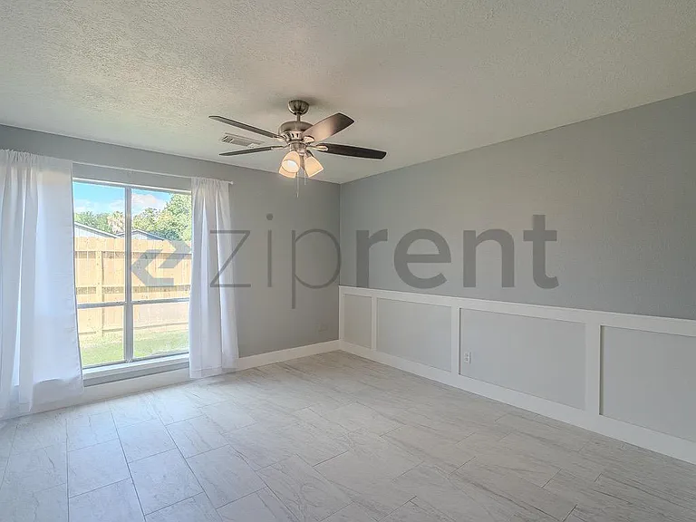 16402 Mill Point Dr — Photo 9