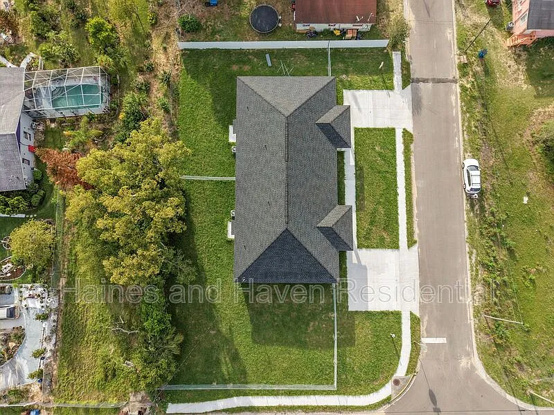 4 bed, 2.0 bath, 1706 sqft, $1,750 — Photo 3