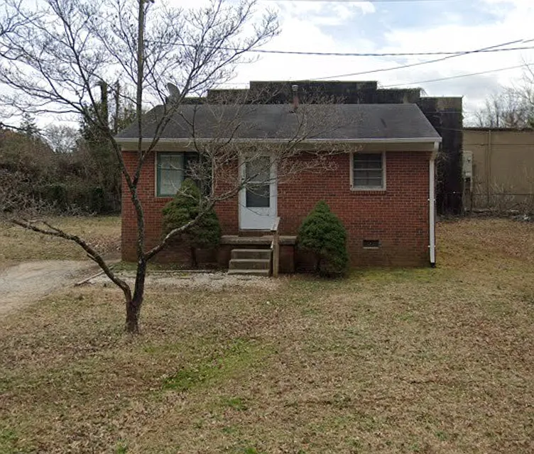 206 Willowood Dr