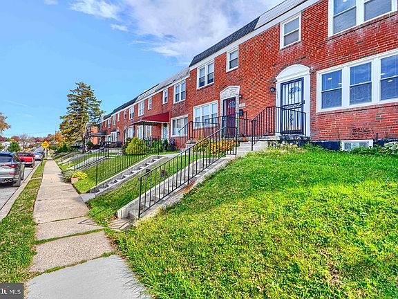 4th image of 5555 Whitby Rd