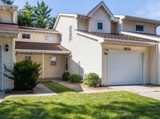 8532 Oakwood Dr, Urbandale, IA 50322