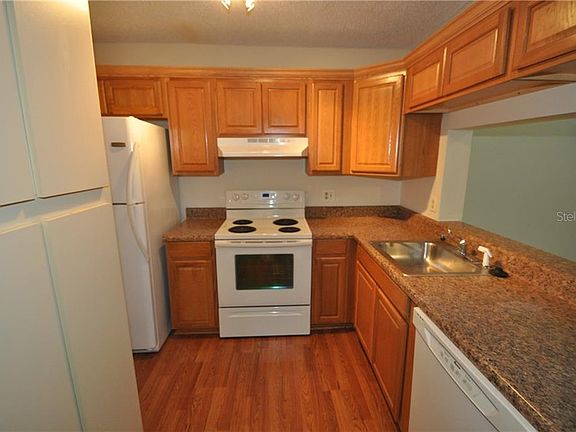 4th image of 1223 S Pine Ridge Cir #23