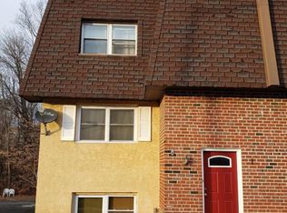 155 Meadowbrook Ln APT A, Brookhaven, PA 19015