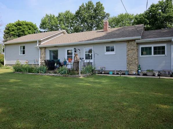 48 W Greencastle Rd, Mooresville, IN 46158