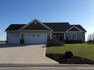 414 Stillwater Dr, Bluffton, IN 46714