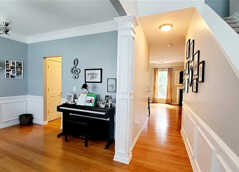 106 Welsford Ct — Photo 2