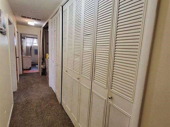 3rd image of 2006 Essex Ave