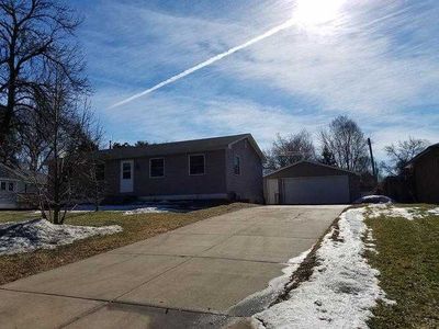 1725 Sugarloaf Trl N, Brooklyn Park, MN, 55444