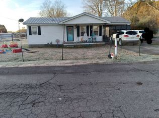 100 Cantrell Ln, Waynesboro, TN 38485