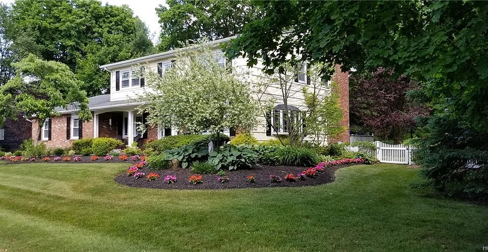1st image of 44 Susan Dr