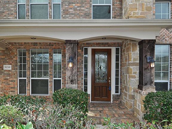 2nd image of 9239 Cold Hollow Ln