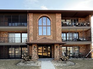 8820 W 140th St APT 2A, Orland Park, IL 60462