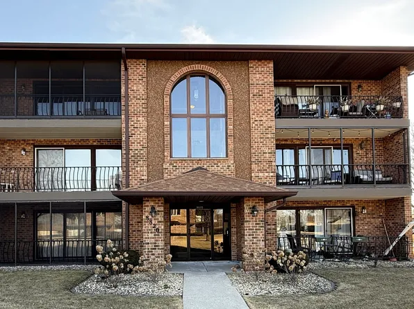 8820 W 140th St APT 2A, Orland Park, IL 60462
