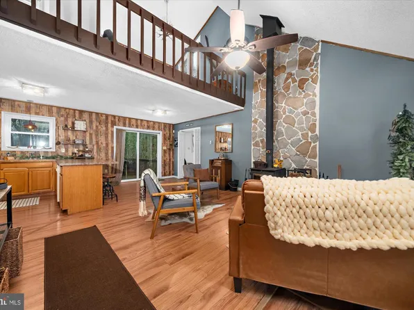 152 Wild Creek Dr, Jim Thorpe, PA 18229