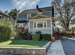 101 Williams Ave, East Providence, RI 02914