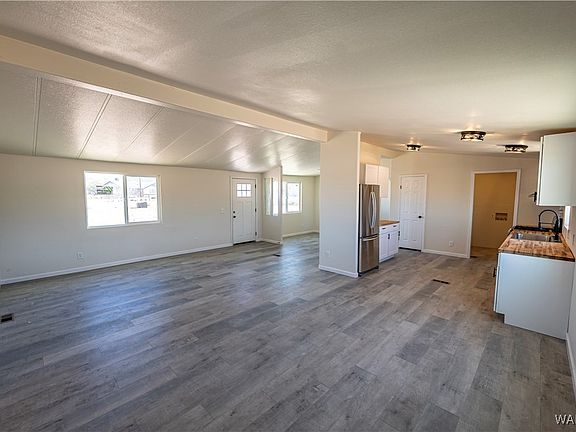 5th image of 3879 N Evans Street