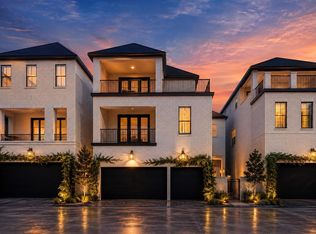 5916 Cottage Grv, Lake Drive Houston, TX 77007