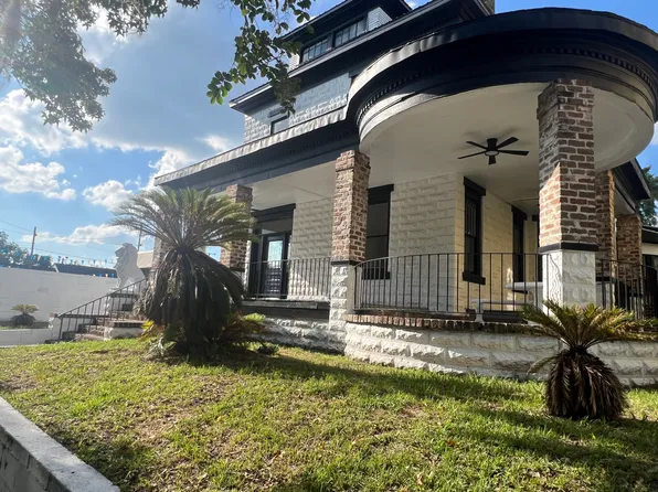 312 W 37th St #A, Savannah, GA 31401