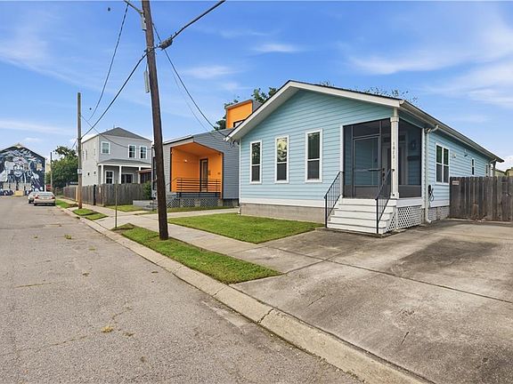 3rd image of 1813 Toledano St