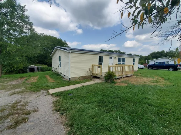 115 Fairground Dr, Russellville, OH 45168