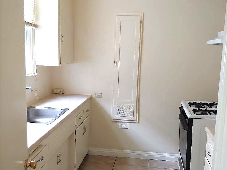 1st image of 206 S Santa Anita Ave APT B
