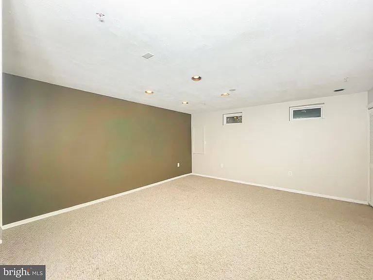 9707 Quiet Brook Ln — Photo 28