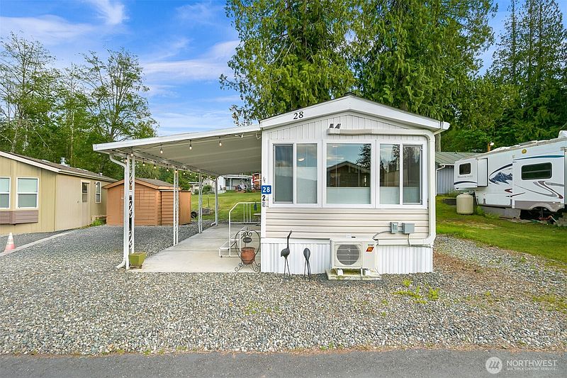 4th image of 316 W Lake Samish Drive #28